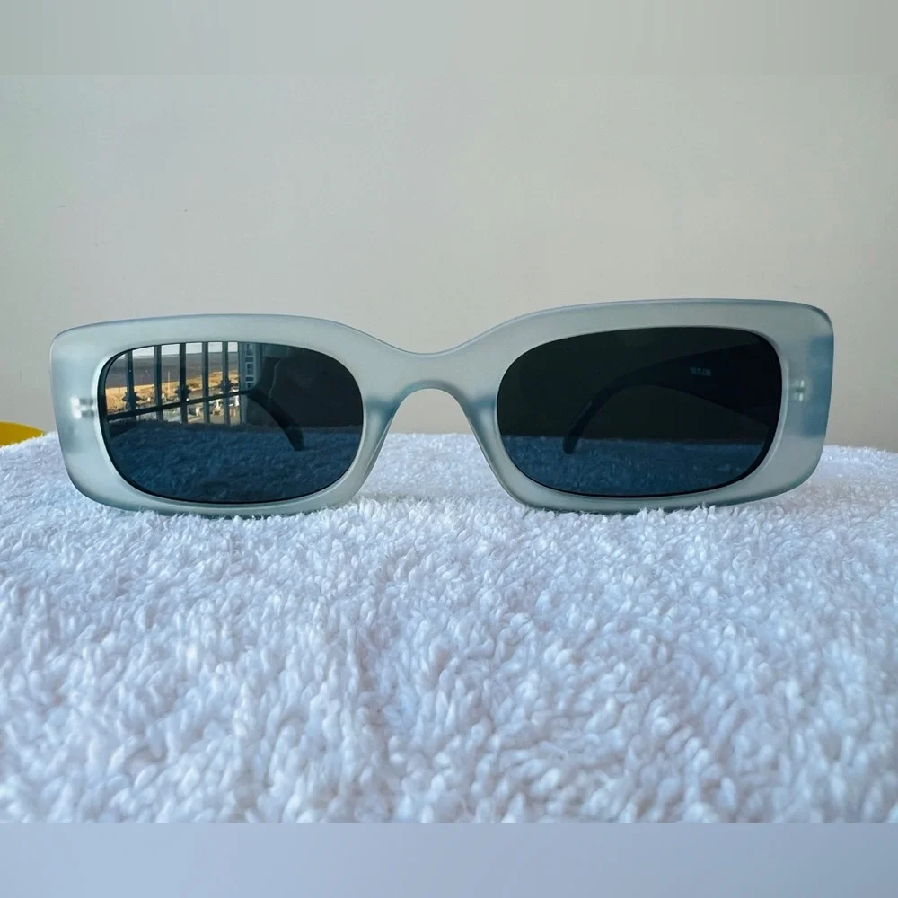 Men’s / Unisex ➡️ Two Rectangular Sunglasses - Black & Light Blue - Picture 5 of 10